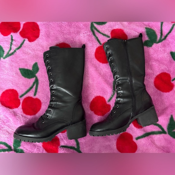 Bamboo - Lace Up Boots - Picture 4 of 10